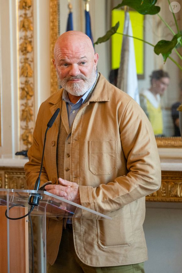 Exclusif - Le chef Philippe Etchebest participe au petit-Déjeu des les partenaires de la 3ème édition du Festival Bon (du 13 au 19 octobre) à la mairie de Bordeaux, France, le 18 septembre 2025. © Jean-Bernard Nadeau/Bestimage