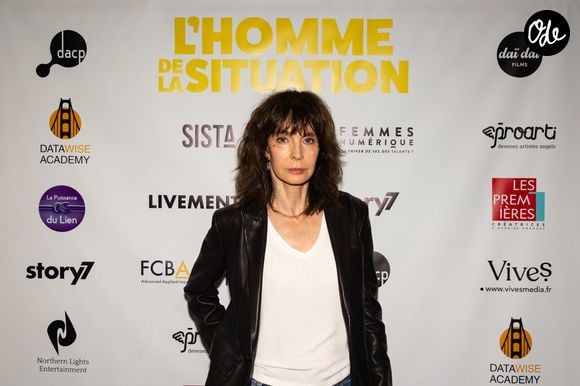 comme celle d'un pygmalion et de sa protégée. 

Anne Parillaud lors de la soirée de levée de fonds pour le film "L'homme de la situation" au Village (Crédit Agricole) à Paris le 8 juin 2026. © Thibault Duboucher / Bestimage