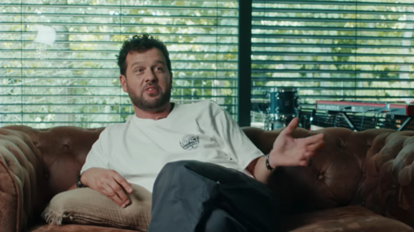 Claudio Capéo ouvre les portes de sa grande maison en Alsace.