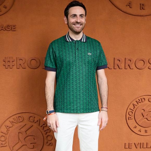 Camille Combal - Les célébrités au village lors des Internationaux de France de tennis de Roland Garros 2024 à Paris. Le 5 juin 2024. 
© Jacovides-Moreau/Bestimage