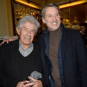 Philippe Gildas et Antoine de Caunes - People a la generale du nouveau spectacle de Francois-Xavier Demaison "Demaison s'évade" au Theatre Edouard VII a Paris, le 10 decembre 2013.  
AGENCE / BESTIMAGE