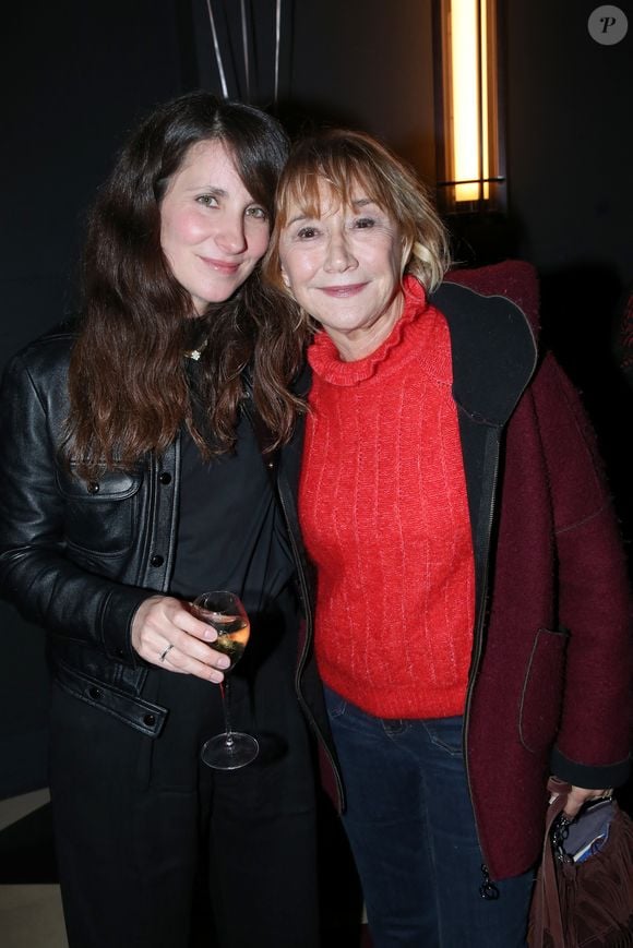 Exclusif - Maria Larrea (autrice de la pièce) et Marie-Anne Chazel - Cocktail à l'issue de la générale de la pièce "Les gens de Bilbao naissent où ils veulent" au théâtre Marigny à Paris le 19 Novembre 2024. © Bertrand Rindoff / Bestimage