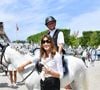Giulia Sarkozy profite de ses vacances d'été à Deauville après son année de troisième. 

Giulia Sarkozy sur Valentine et sa mère Carla Bruni lors de la coupe Kids Cup L'Envol lors du Longines Paris Eiffel Jumping. © Perusseau / Veeren / Bestimage