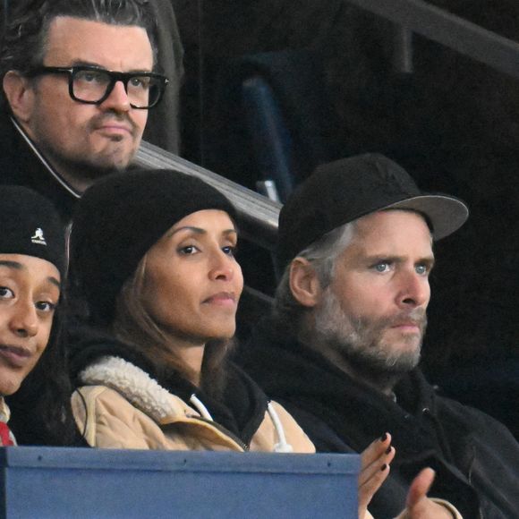 "Par contre, j'ai une grosse faim le matin. Là, c'est un petit dej de roi : des avocats toasts, muesli, granola..."

Sonia Rolland et son mari Guillaume Gabriel en tribunes lors du match de football Ligue 1 Uber Eats opposant le Paris Saint-Germain (PSG) à l'OGC Nice (1-0) au Parc des Princes à Paris, France, le 1er novembre 2025. © Lionel Urman/Bestimage
