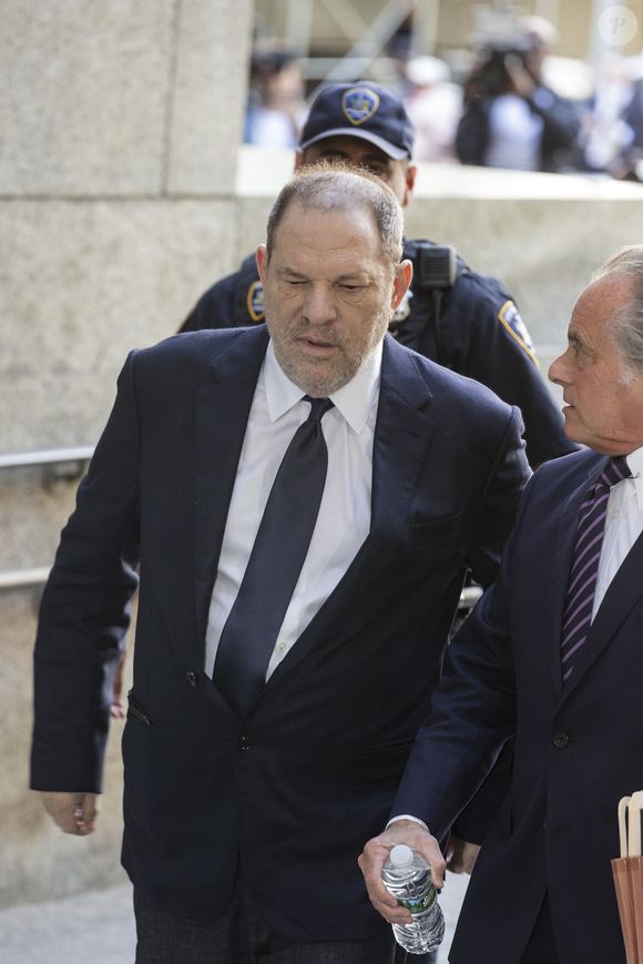 Harvey Weinstein au tribunal de New York City, New York, Etats-Unis, où il a plaidé non-coupable, le 5 juin 2018. Harvey Weinstein a été inculpé pour un viol et une agression sexuelle le 30 mai dernier.

©PacificPressAgency / Bestimage