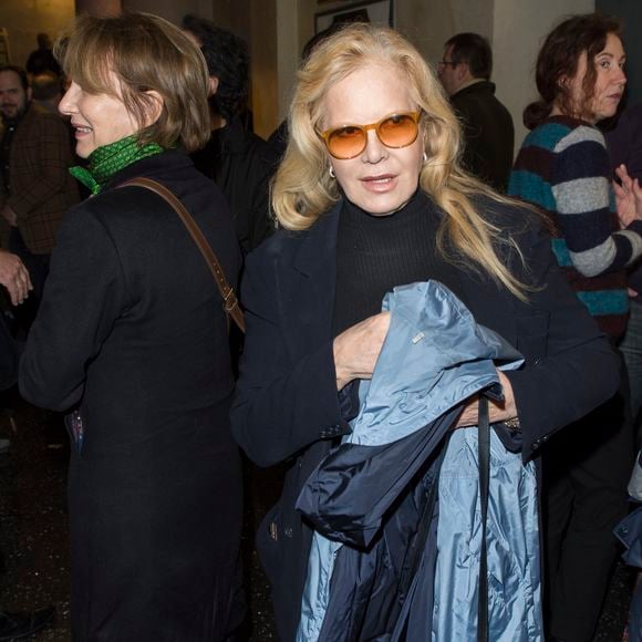 Nathalie Baye et Sylvie Vartan - Soirée en l'honneur de Danielle Darrieux lors de la projection du film "Occupe-toi d'Amélie" de Claude Autant-Lara au Max Linder Panorama à Paris le 9 avril 2018. © Pierre Perusseau/Bestimage