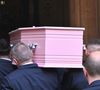 Les circonstances ont révélé qu’aucune intervention extérieure n’aurait eu lieu au moment de sa disparition.

Obsèques de Loana Petrucciani en la cathédrale Sainte-Réparate à Nice. L'ancienne star de téléréalité a été retrouvée morte dans son appartement niçois par les autorités. © Bruno Bebert/Bestimage