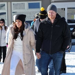 Le prince Harry, duc de Sussex et Meghan Markle, duchesse de Sussex assistent à l'événement One Year to Go avant les Invictus Games Vancouver Whistler 2025 à Mountain Square à Whistler, BC, Canada le 14 février 2024. Photo by Stephen Lock/i-Images/ABACAPRESS.COM