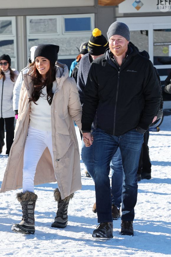 Le prince Harry, duc de Sussex et Meghan Markle, duchesse de Sussex assistent à l'événement One Year to Go avant les Invictus Games Vancouver Whistler 2025 à Mountain Square à Whistler, BC, Canada le 14 février 2024. Photo by Stephen Lock/i-Images/ABACAPRESS.COM