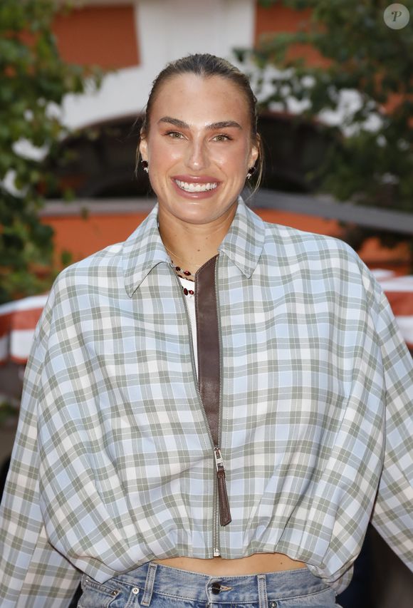 Aryna Sabalenka - Open Party ALL Accor x Roland-Garros Pour célébrer le grand tournoi, ALL Accor Programme de Fidélité et de Réservation et Le Royal Monceau - Raffles Paris se parent de la couleur iconique de Roland-Garros à Paris le 20 mai 2026.
ALL Accor signe ainsi le premier rebranding d'un palace parisien aux couleurs du tournoi. © Marc Ausset-Lacroix/Bestimage