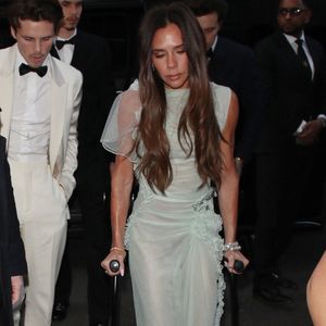 Victoria Beckham, David Beckham, Brooklyn Beckham, Romeo Beckham, Cruz Beckham, Harper Seven - Les célébrités arrivent au club Oswald's à Londres pour célébrer le 50ème anniversaire de V.Beckham, le 20 avril 2024.