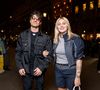 Malgré tout, la chanteuse - qui a perdu ses parents lorsqu'elle était très jeune - obtient difficilement son bac au lycée international Montebello à Lille.

Louane Emera et son fiancé Florian Rossi à l'after party de la maison Miu Miu au club Gigi à Paris pendant la fashion week (PFW) le 11 mars 2025. © Perusseau / Da Silva / Bestimage