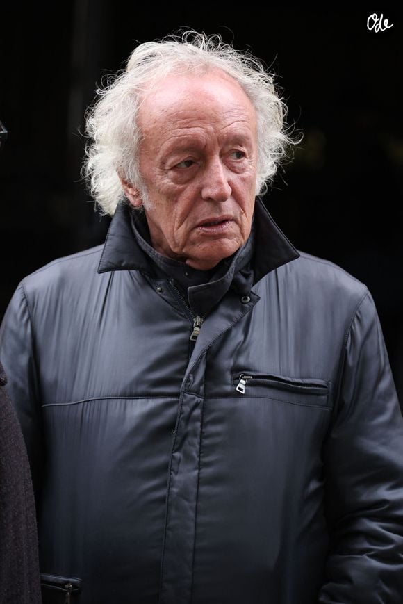 Depuis, ils ont fondé une famille avec leurs jumelles Louise et Lola.

Exclusif - Didier Barbelivien - Obsèques de Michel Michel en l'église Saint-Jean-de Montmartre à Paris le 16 octobre 2025. Michel Michel était le patron du légendaire du Banana Café à Paris. © Denis Guignebourg/Bestimage