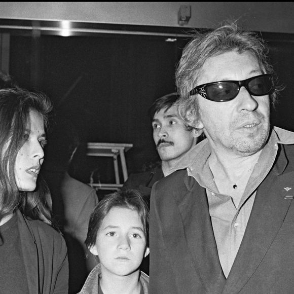 "J’ai vécu avec elle l’enfance que je n’ai pas eue. On s’est bien amusées."

Charlotte, Serge Gainsbourg et Bambou à la Nuit de la chanson
AGENCE / BESTIMAGE