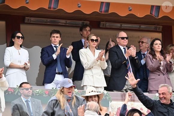 Louis Ducruet et sa femme Marie, La princesse Alexandra de Hanovre et son fiancé Ben-Sylvester Strautmann, La princesse Charlène de Monaco, le prince Albert II de Monaco, Mélanie-Antoinette de Massy (présidente de la fédération monégasque de tennis), Charlotte Casiraghi, Pauline Ducruet - La famille princière assiste à la finale du Rolex Monte-Carlo Masters au Monte-Carlo Country Club de Monaco le 12 avril 2026

© Bruno Bebert / Bestimage