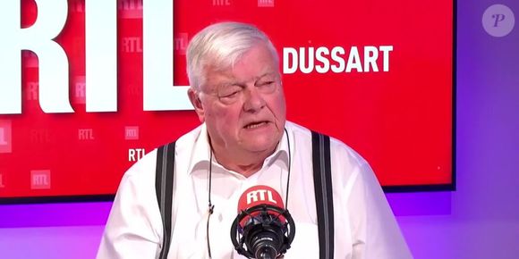 "Mon père, René Simon, était une figure du spectacle" (créateur du célèbre Cours Simon NDLR) ...

Capture TV Fabrice dans On refait la Télé sur RTL