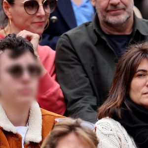 Ensemble, ils ont fondé une famille en donnant naissance à deux enfants

Estelle Denis et son fils merlin  dans les tribunes des Internationaux de France de tennis de Roland Garros 2024 à Paris, France, le 2 juin 2024. © Jacovides-Moreau/Bestimage