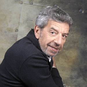 Portrait de Michel Cymès lors de l'émission "Chez Jordan" à Paris le 8 avril 2022.

© Cédric Perrin / Besetimage