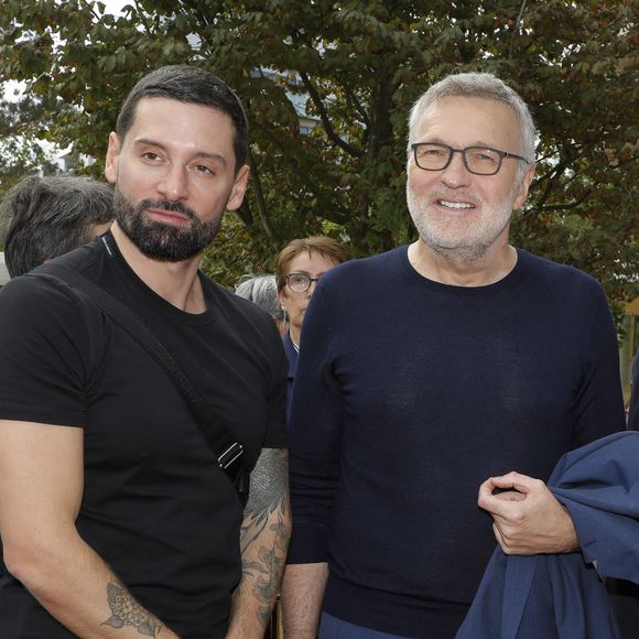 Exclusif - Hugo Manos et son compagnon Laurent Ruquier 
Inauguration de la place Line Renaud a Rueil-Malmaison le 22 Juin 2024.
© Jlppa / Bestimage