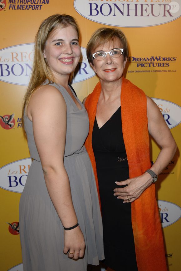 Sa femme Dominique et leurs deux filles font perdurer son héritage, l'une en dirigeant, l'autre en tant que cheffe

Dominique Loiseau et sa fille - Avant-première du film "Les Recettes du bonheur" organisée par Le Guide Michelin et Metropolitan FilmExport au cinéma Gaumont Marignan à Paris, le 7 septembre 2014. ©COADIC GUIREC / BESTIMAGE