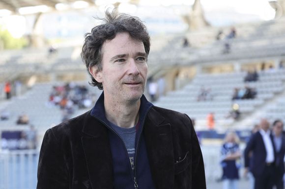 Antoine Arnault - Célébrités lors du match de football entre le Paris FC face à l'AC Ajaccio (2-0) au stade Charlety à Paris le 10 mai 2025. © Michtof / PsnewZ / Bestimage