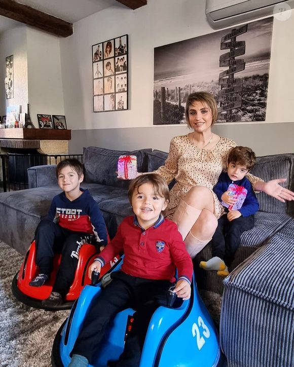 Très active sur Instagram, elle a cependant récemment confié qu'une petite habitude de son cher et tendre l'agaçait au plus haut point

Amandine Pelissard sur Instagram.
