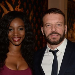 Notamment l'actrice Patricia Franchino, avec qui il a eu un fils, Jules, né en 1995, et la mannequin et styliste Daniela Beye, la maman d'Angia, née en 2011.

Samuel Le Bihan et Daniela Beye - Gala de charité annuel de la "Maud Fontenoy Foundation" à l'hôtel Bristol à Paris, le 4 juin 2015. Bellak-Veeren / Bestimage