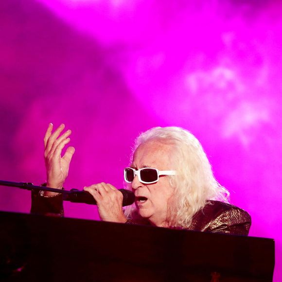 Michel Polnareff lors de l'enregistrement de l'émission "Le gala des Pièces Jaunes, le concert événement" au Zenith de Paris, diffusée le 28 janvier sur France 2. Le 25 janvier 2023. © Dominique Jacovides / Bestimage