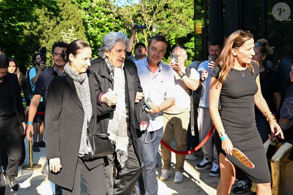L'émission s'appelle "Serge Lama, le dernier rappel"

Serge Lama - Arrivées à l'enregistrement de l'émission "Serge Lama le dernier rappel!" au théâtre Marigny à Paris le 29 avril 2025.

© Yehiel Chekroune / Bestimage