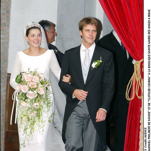 Leur mariage a été célébré en 2003 mais il se pourrait qu'il ne soit plus d'actualité

Mariage du prince Emmanuel-Philibert de Savoie et de Clotilde Courau le 25 septembre 2003 à la basilique Sainte-Marie des Anges à Rome  AGENCE / BESTIMAGE