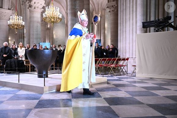 Mgr Laurent Ulrich, archevêque de Paris lors de la cérémonie de réouverture de la cathédrale Notre-Dame de Paris, le 7 décembre 2024. Joyau de l’art gothique, lieu de culte et de culture, symbole universel de la France et de son histoire, la cathédrale de Notre-Dame de Paris rouvre ses portes les 7 et 8 décembre, cinq ans après le terrible incendie qui l’avait ravagée le 15 avril 2019. © Eric Tschaen/Pool/Bestimage