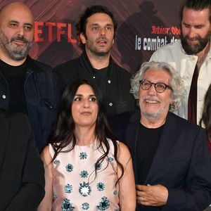 Elle se place à la sixième place du top mondial cette semaine

Gilles Lellouche, Jérôme Commandeur, Géraldine Nakache, Alain Chabat, Pio Marmai, Grégoire Ludig, Anais Demoustier - Photocall de la série Netflix "Astérix et Obélix: le combat des chefs" au Cirque d'Hiver Bouglione à Paris le 29 avril 2025. © Veeren/Bestimage