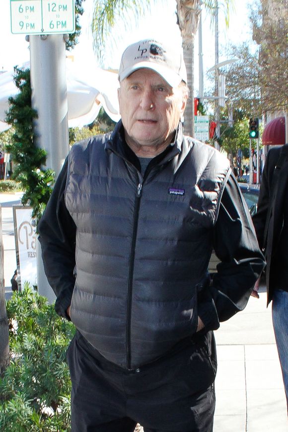 Robert Duvall laisse derrière lui une carrière légendaire marquée par des rôles inoubliables.

Robert Duvall va déjeuner au Palm Restaurant à Beverly Hills, Los Angeles, CA, USA le 14 janvier 2015. Photo by GSI/ABACAPRESS.COM