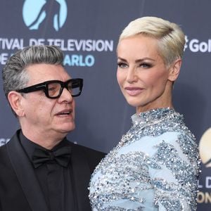 Sur le tapis rouge du Festival de télévision à Monaco, un couple a illuminé la croisette, captivant tous les regards. 

Marc Lavoine et sa compagne Adriana Karembeu lors de la cérémonie de clôture du 65e Festival de télévision de Monte-Carlo.

© Denis Guignebourg / Bestimage