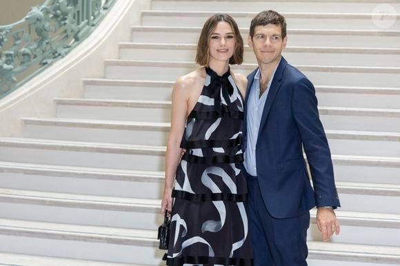 Keira Knightley, James Righton au défilé Chanel 2 "Collection Haute Couture Automne/Hiver 2025-2026" lors de la Fashion Week de Paris, le 8 juillet 2025.

© Olivier Borde / Bestimage
