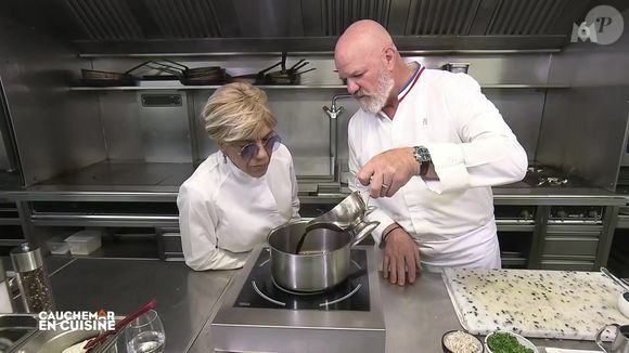 Elle indique avoir tout changé au restaurant, notamment la carte.

Amina et Philippe Etchebest dans l'épisode de "Cauchemar en cuisine" sur M6, diffusé le 11 septembre 2025