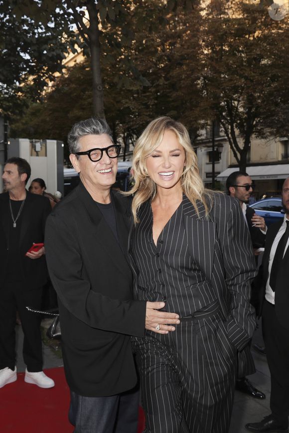 Marc Lavoine et sa compagne Adriana Karembeu arrivant au "Concerto pour la Paix" organisé par Omar Harfouch au Théâtre des Champs Élysées à Paris, France, le 18 Septembre 2024. 

© Perusseau / Tribeca / Bestimage