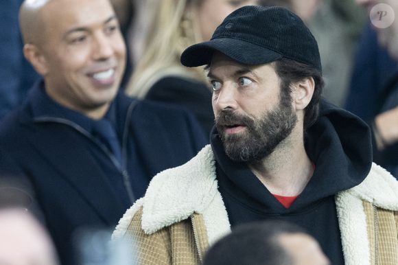 Benjamin Millepied - Célébrités des les tribunes lors du match aller du quart de finale de Ligue des champions entre le PSG et Aston Villa (3-1) au Parc des Princes à Paris le 9 avril 2025. © Cyril Moreau/Bestimage