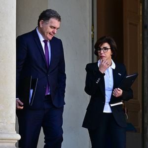 Philippe Tabarot, Ministre des Transports, Rachida Dati, Ministre de la Culture à la sortie du Conseil des ministres au palais de l'Elysée à Paris, le 25 février 2026.
© Christian iewig / Bestimage
