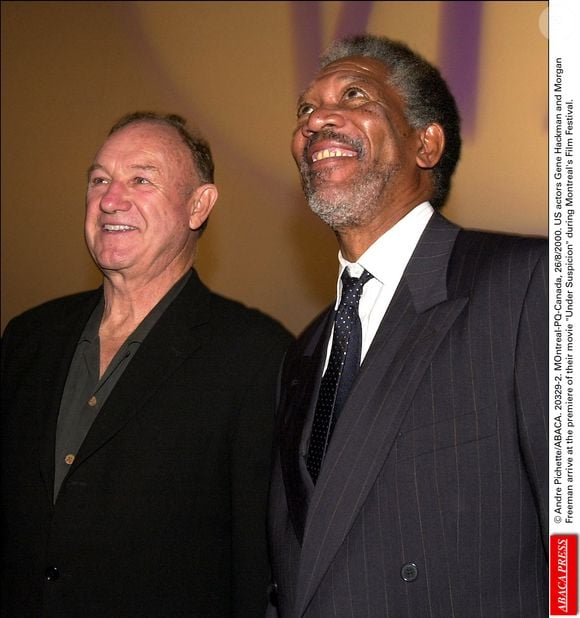 L'un des chiens du couple a également été retrouvé décédé dans la maison. 

Les acteurs américains Gene Hackman et Morgan Freeman arrivent à la première de leur film Under Suspicion pendant le Festival du Film de Montréal, le 26 août 2000. Pichette Andre/ABACA