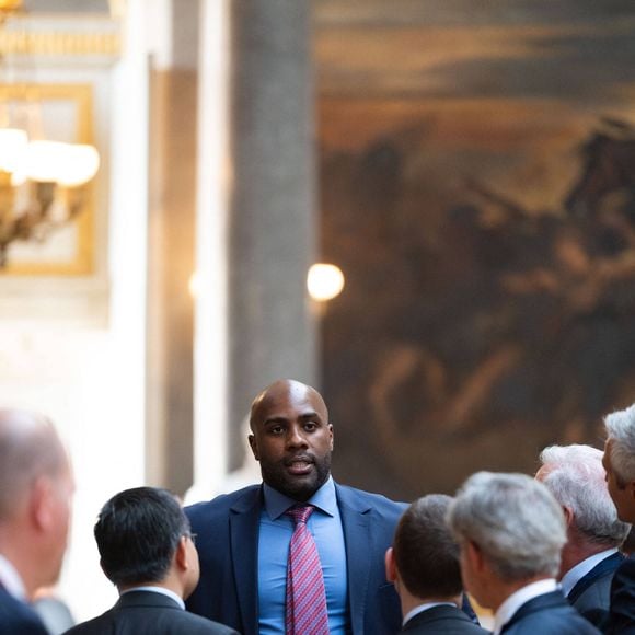 "Je ne peux pas imaginer que Teddy Riner dise : 'je suis pour le port du voile', non il n'a pas dit ça, il a dit : 'je suis pour la tolérance, etc etc'. C'est déjà différent"

Teddy Riner au Chateau de Versailles le 19 mai 2025