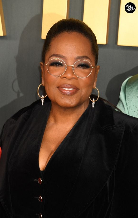 Oprah Winfrey à la première du film Netflix *The Six Triple Eight* au Egyptian Theatre d'Hollywood, le 3 décembre 2024 à Los Angeles, en Californie. Backgrid USA / Bestimage