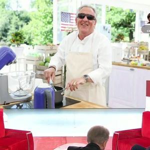 Gilbert Montagné sur le plateau de Vivement dimanche sur France 3.