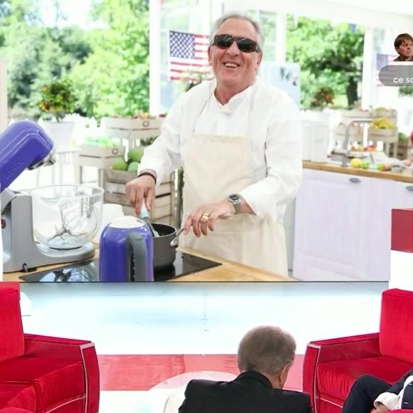 Gilbert Montagné sur le plateau de Vivement dimanche sur France 3.