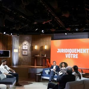 Exclusif - Agustin Galiana sur plateau de la nouvelle émission "Animalement Vôtre" présentée par Bernard Montiel et diffusée le 23 novembre sur France 3

Jack Tribeca / Bestimage