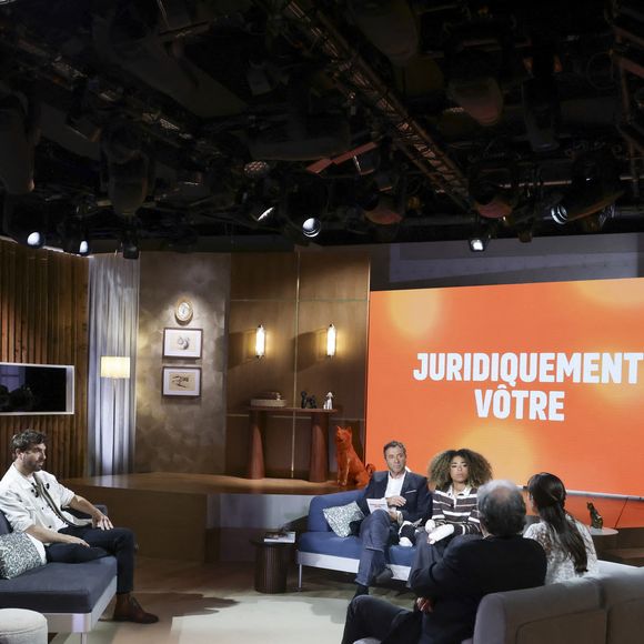 Exclusif - Agustin Galiana sur plateau de la nouvelle émission "Animalement Vôtre" présentée par Bernard Montiel et diffusée le 23 novembre sur France 3

Jack Tribeca / Bestimage