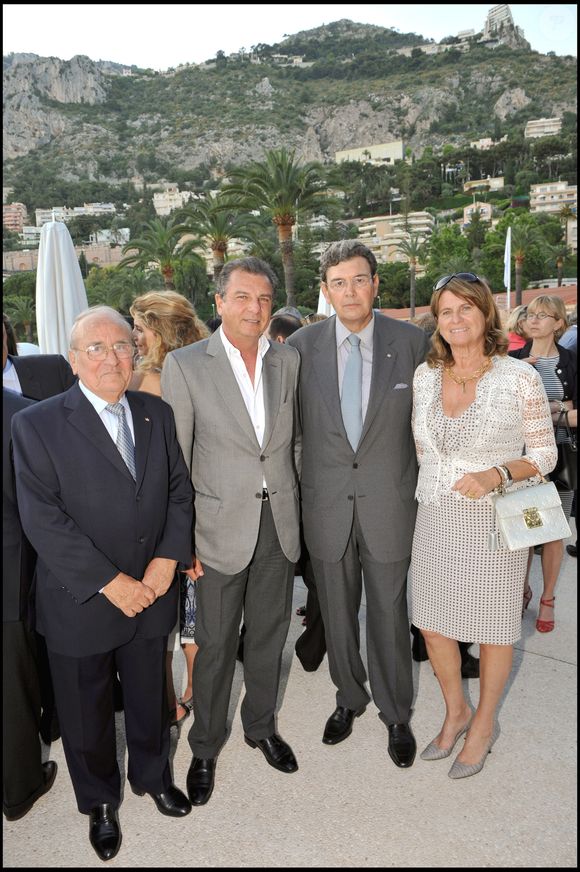 Archives - Docteur Jean-Joseph Pastor, M. Michel Dotta et M. et Mme Pastor en 2009.