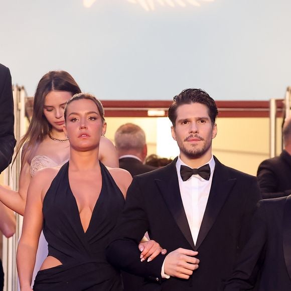 Mallory Wanecque, Adèle Exarchopoulos, François Civil - Descente des marches du film « L’amour ouf » lors du 77ème Festival International du Film de Cannes, au Palais des Festivals à Cannes. Le 23 mai 2024
© Jacovides-Moreau / Bestimage