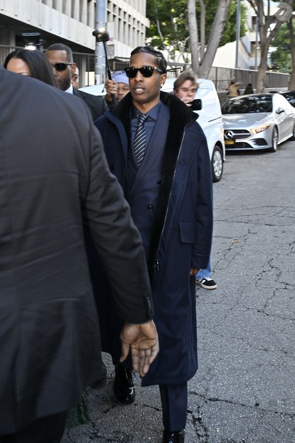 Asap Rocky sort du tribunal de Los Angeles.

Photo : Backgrid USA / Bestimage