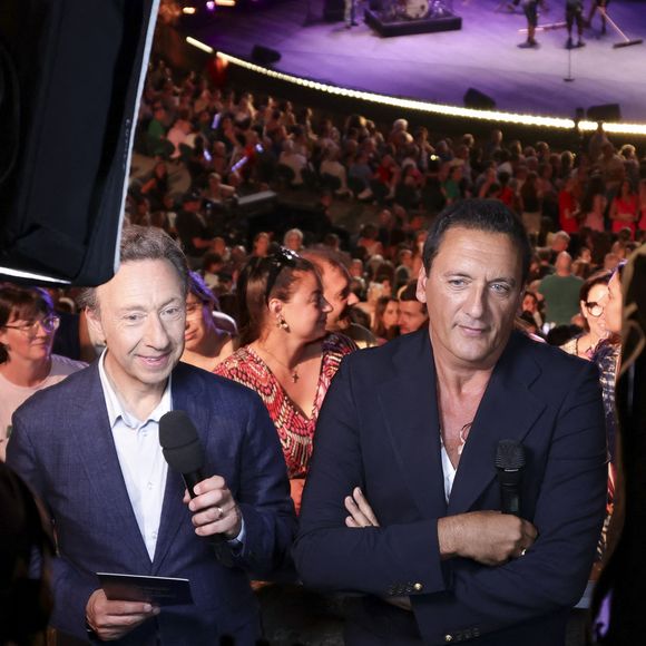 Exclusif - Stéphane Bern, Dany Brillant, Laury Thilleman lors de l'enregistrement de l’émission La Grande Fête de Carcassonne, diffusée le samedi 6 septembre à 21.10 sur France 2, dans la Cité Médiévale de Carcassonne, France, le 24 juin 2025. © Jack Tribeca/Bestimage